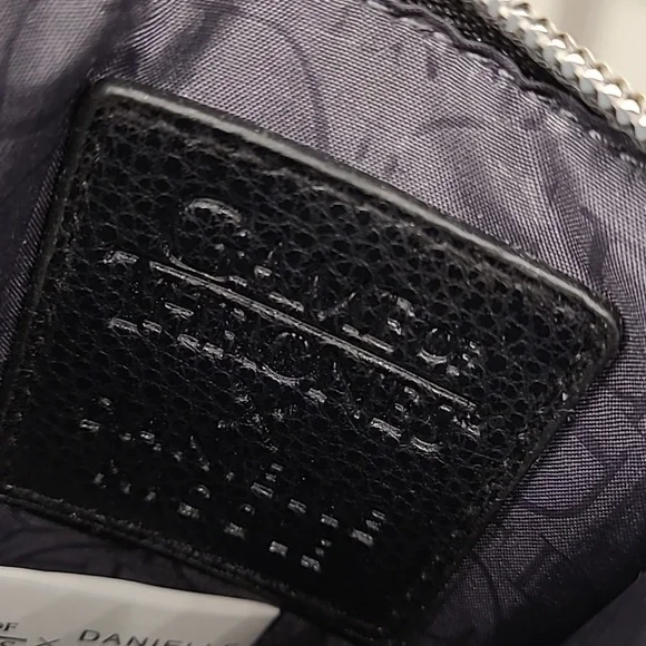 Game of Thrones Coin Purse Wallet Gold Lion Disney Wallet Wristlet Black - Picture 5 of 5